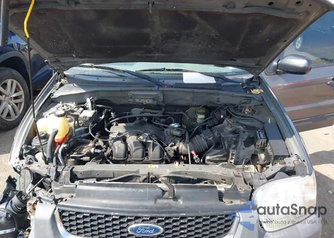 2002 Ford Escape Xlt из США, поврежденный, VIN 1FMCU04192KB76956